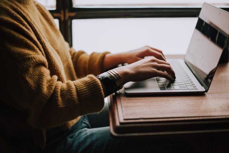 5+ Cara Mengekstrak File RAR/ZIP di HP dan Laptop pakai Aplikasi hingga Browser