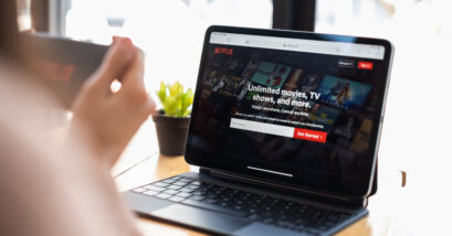 Cara Berlangganan Netflix di HP, Laptop, TV, hingga Telkomsel