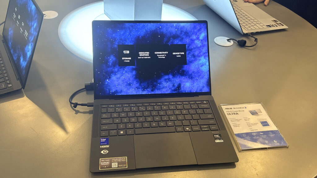 ASUS ExpertBook Ultra
